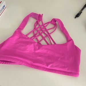 Lululemon pink sports bra